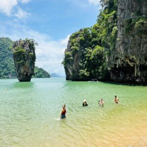 James Bond Diamond Sea Marine Tour Premium Service